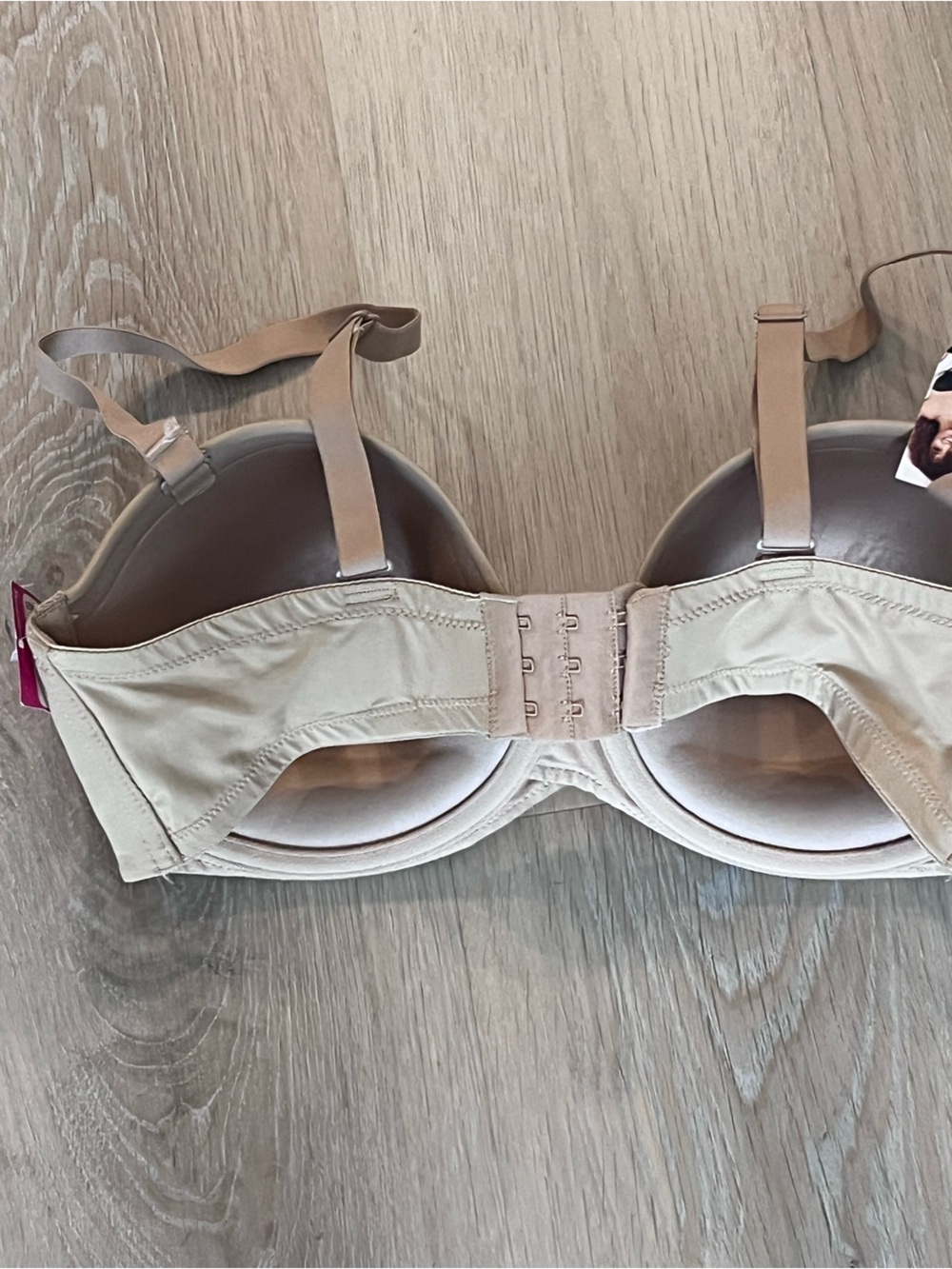 MaidenForm Stay Put Bra 38D NWT - Picture 2 of 5